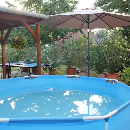 Appartement Family Balatonszarszo